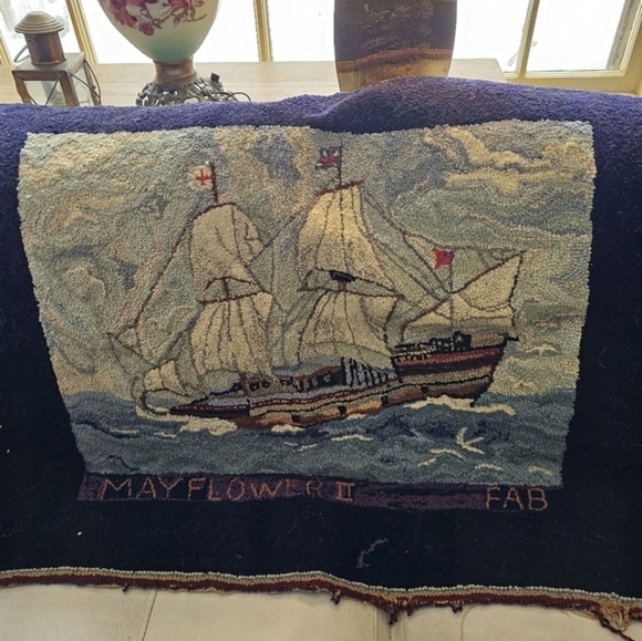 Vintage hand hooked rug with the Mayflower II design.‎ - Picture 2 of 16
